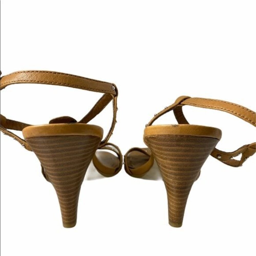 B.Makowsky Strapy Sandals - Picture 4 of 7